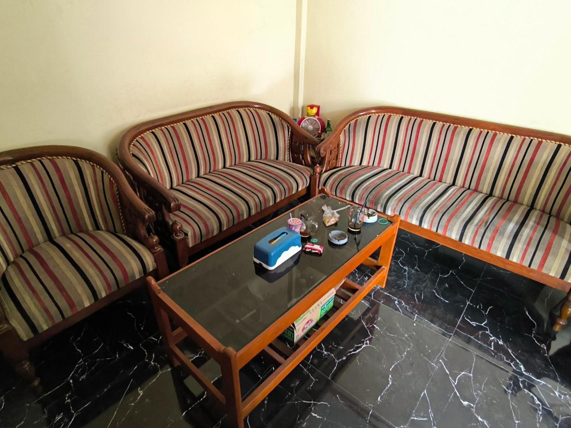 Nn Guesthouse Surakarta  Exterior photo